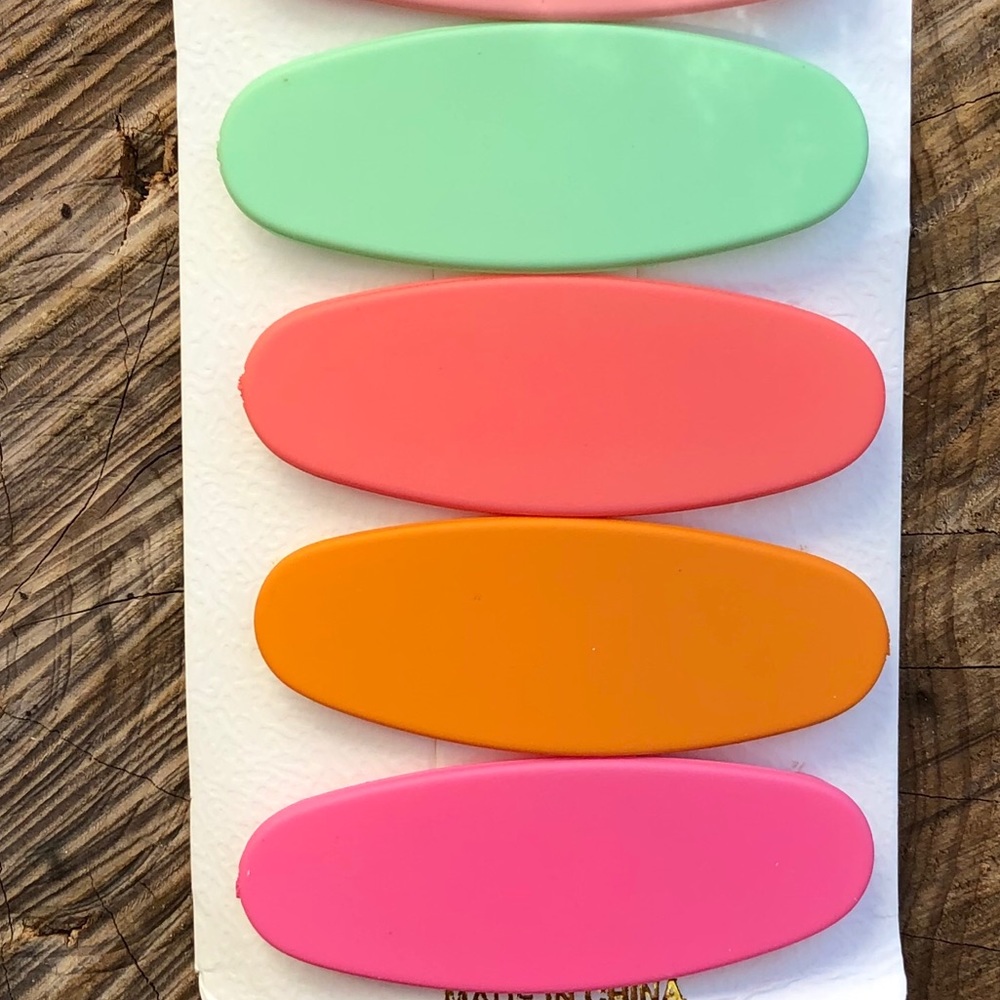 FREE when bundled!🍭🍡10pc Candy Chunky Clip Set🍬 - Picture 6 of 9